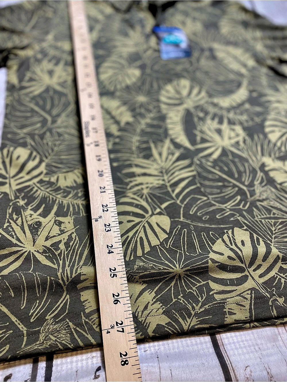 Columbia PFG Tamiami II Tropical Print Polo in Green Size Medium NWT - Picture 8 of 9